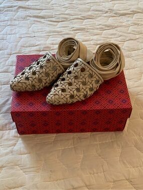 Tory Burch Basketweave Wrap Flat (Calf Leather/Soft Nappa Leather) Size 7.5